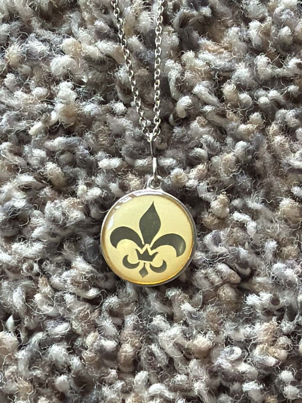 925 Sterling Silver Fleur-de-Lis Pendant Necklace with Round Glass Cabochon